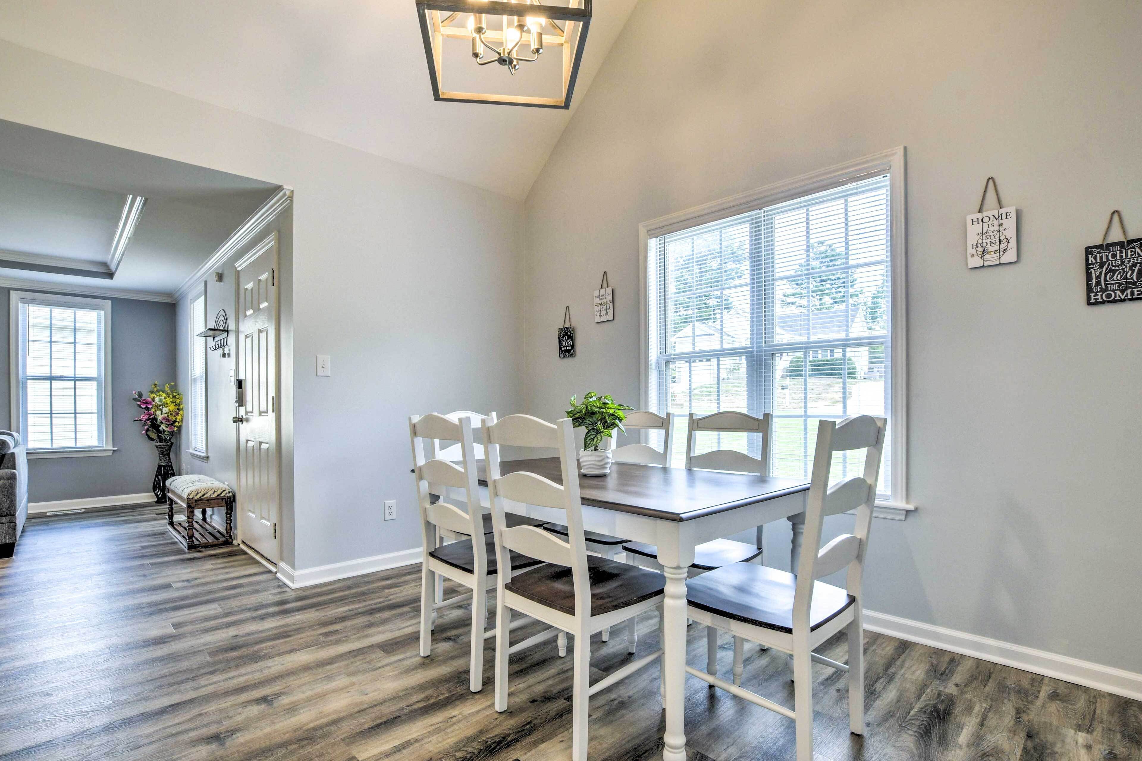 House (3 Bedrooms) | Interior