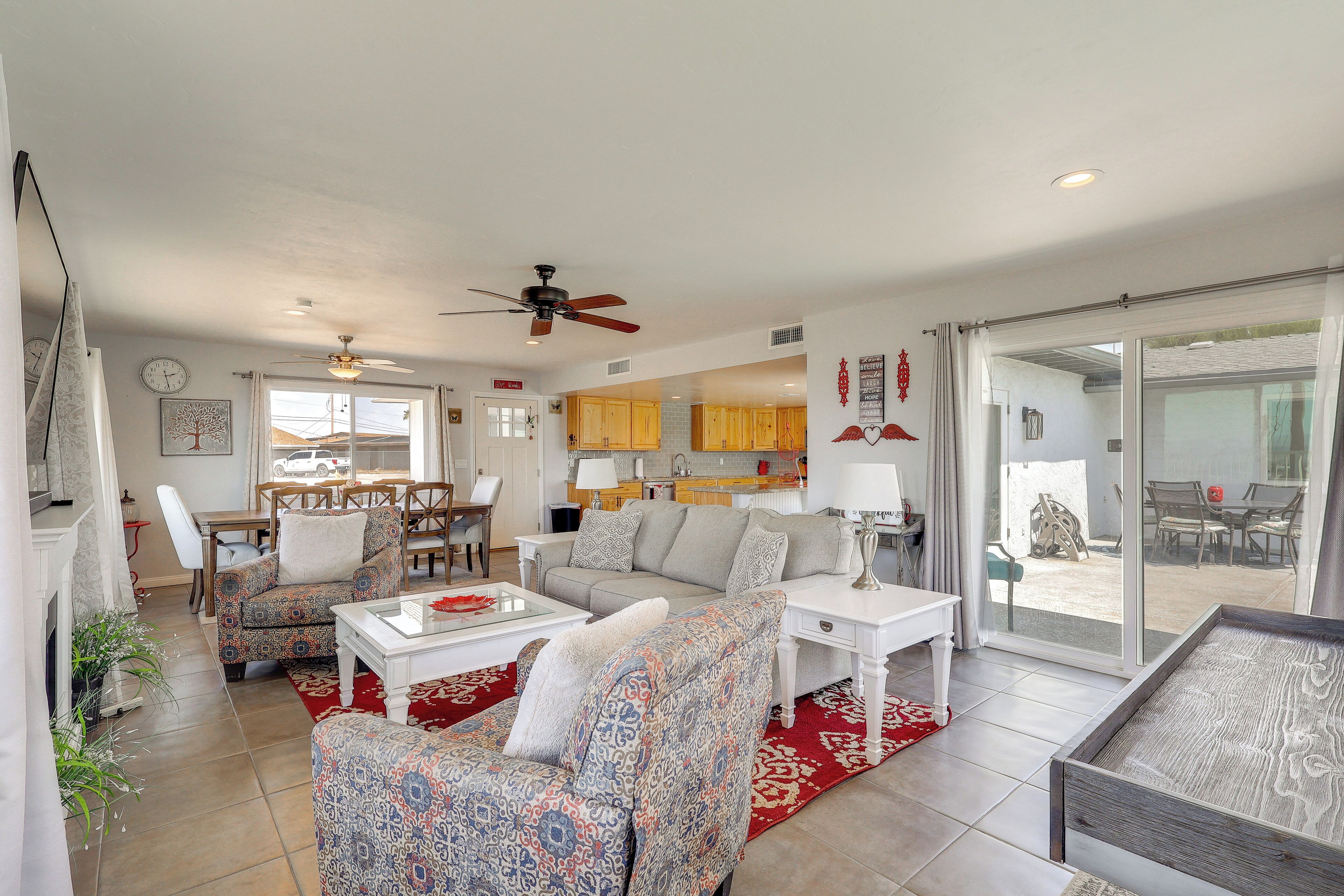House (3 Bedrooms) | Interior