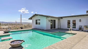 House (3 Bedrooms) | Front of property