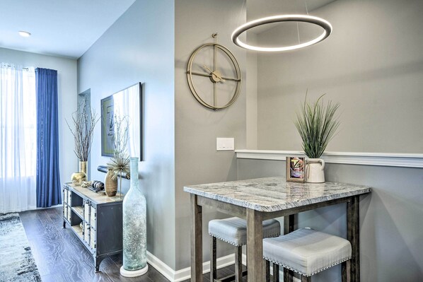 Apartment (2 Bedrooms) | Interior - Tasteful Durham Townhome - 6 Mi to Downtown! (Durham)