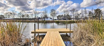 Lakefront Wetumpka Escape w/ Furnished Deck!