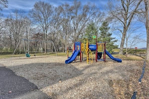 Cottage (2 Bedrooms) | Interior - Lakeland Cottage - 1/2 Mile to St Croix River (Lakeland)