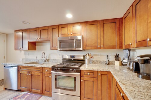 Flagstaff Townhome w/ Grill ~ 3 Mi to Downtown!