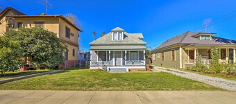 Riverside House w/ Yard ~ 1 Mi to Downtown!