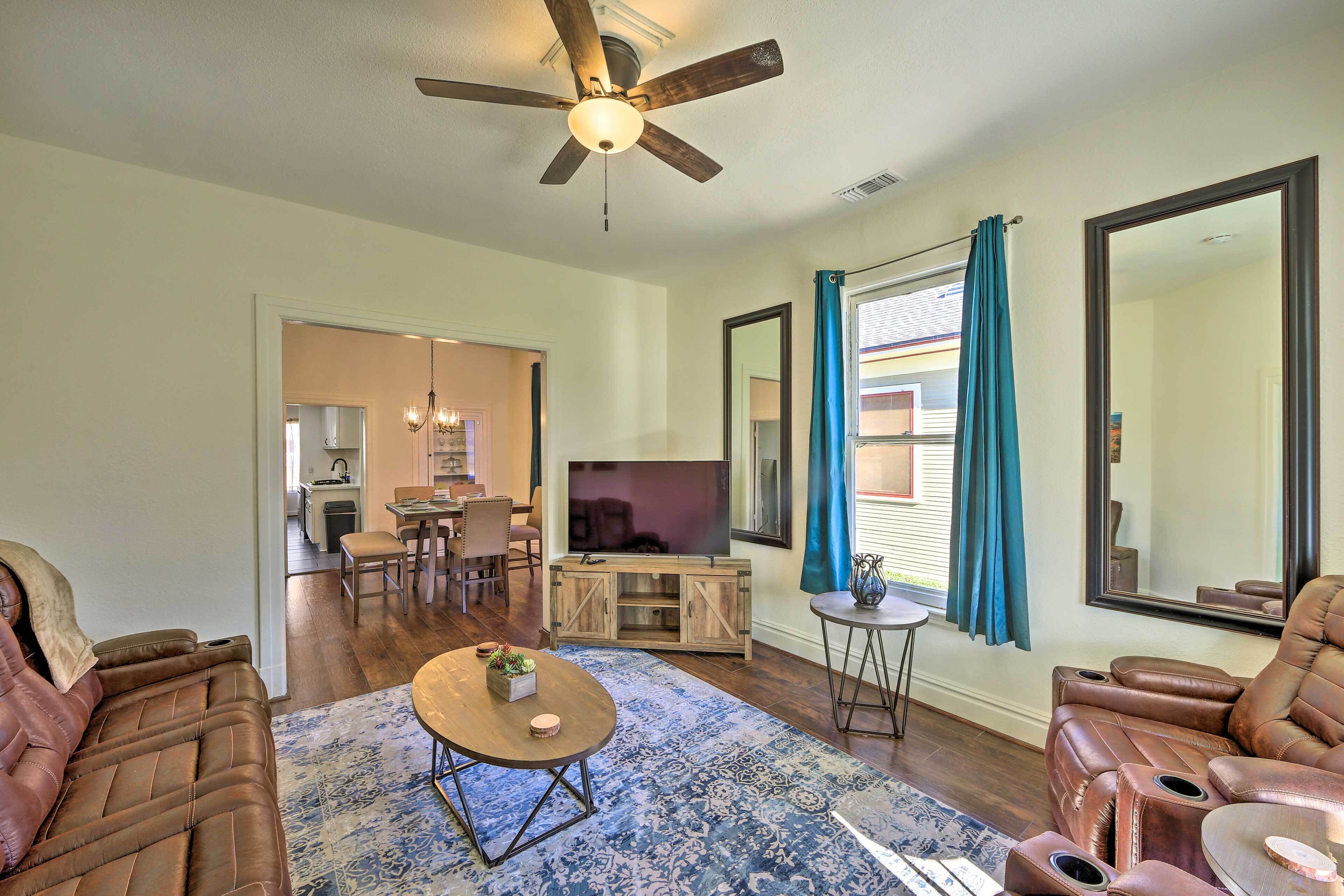 House (3 Bedrooms) | Interior