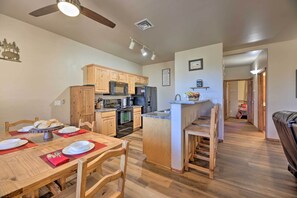 Apartment (2 Bedrooms) | Interior - Near Lake & Trails: Show Low Condo w/ Grill! (Show Low)