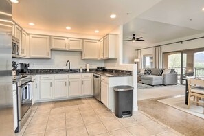 Interior - Pool Access at Pet-friendly Scottsdale Condo! (Scottsdale)