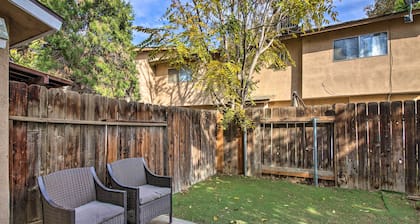 Central Bakersfield Townhome w/ Private Patio