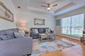 Cottage (2 Bedrooms) | Interior - Charming Dauphin Island Home ~ 1 Mi to Beach! (Dauphin Island)