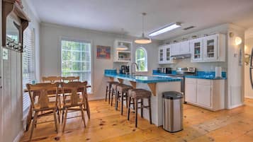 Ketuhar gelombang mikro, ketuhar, dapur, mesin basuh pinggan mangkuk