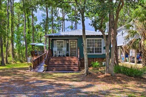 Cottage (2 Bedrooms) | Interior - Charming Dauphin Island Home ~ 1 Mi to Beach! (Dauphin Island)