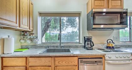Charming Tucson Casita Near Hiking & Biking!
