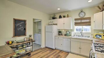 Nhà (2 Bedrooms) | Nội thất