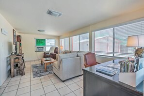 Interior - Adobe-style Tumacacori Home w/ Trail Access! (Tumacacori)