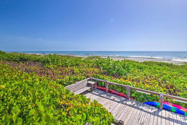 Accommodatie ligt op het strand, strandlakens