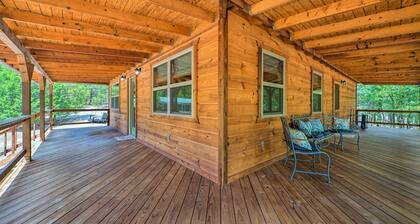 Peaceful Clayton Cabin - Walk to Sardis Lake!