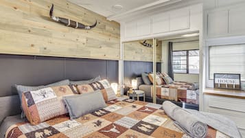 House (1 Bedroom) | Interior