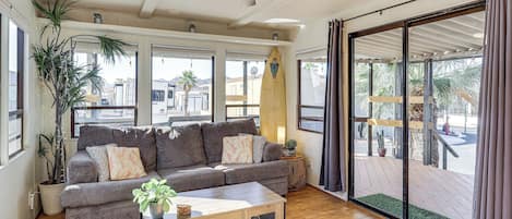 House (1 Bedroom) | Interior