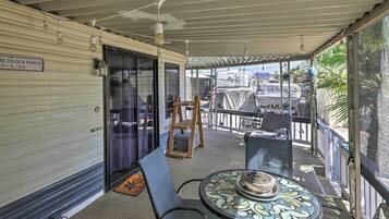 House (1 Bedroom) | Interior