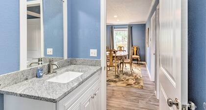 Mountain-view Zirconia Home: Walk to Lake Summit!