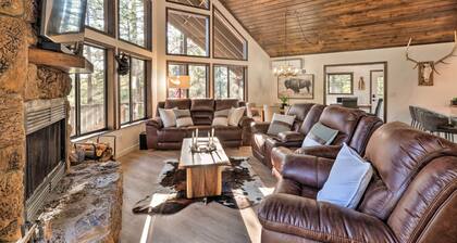 Wraparound Deck & Poker Room: Cabin in Munds Park
