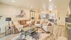 Living area - Sedona Condo w/ Pool, Hot Tub, & Pickleball! (Sedona)