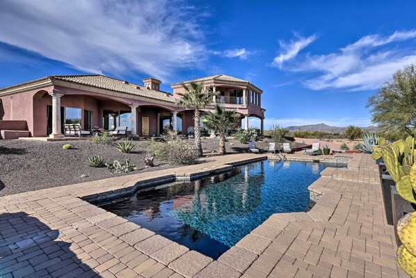 Villa (6 Bedrooms) | Voorkant van accommodatie