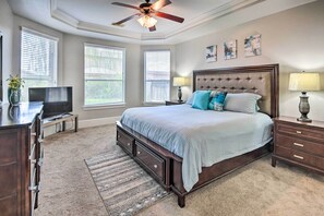 House (5 Bedrooms) | Interior