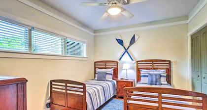 Lakefront Condo w/ Community Pool & Boat Dock
