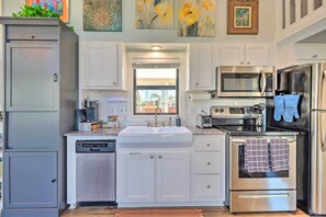 House (1 Bedroom) | Interior