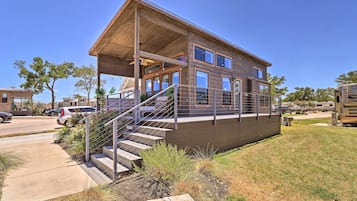 House (1 Bedroom) | Interior