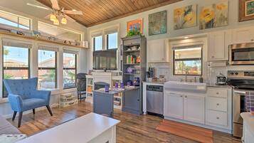 House (1 Bedroom) | Interior