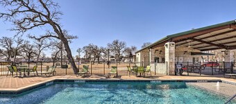 Upscale Tiny Home - Boho-chic Austin Getaway!