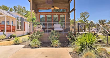 Upscale Tiny Home - Boho-chic Austin Getaway!