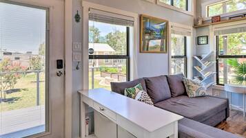 House (1 Bedroom) | Interior