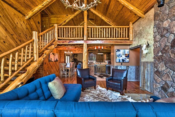 House (4 Bedrooms) | Interior