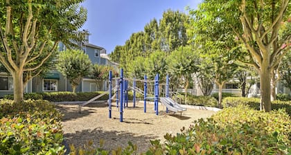 Bright Sunnyvale Condo w/ Community Pool!