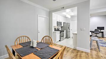 Apartment (1 Bedroom) | Interior