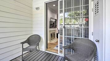 Apartment (1 Bedroom) | Interior