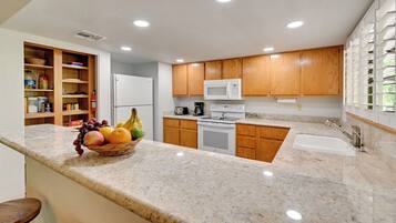 Nhà (3 Bedrooms) | Nội thất