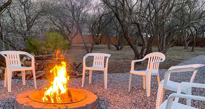Near Hiking: Creekfront Verde Valley Retreat