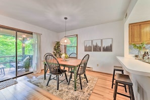 Apartment (2 Bedrooms) | Interior - Maggie Valley Townhome In Smoky Mountain Foothills (Waynesville)