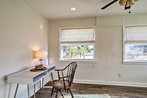 Interior - St Petersburg Hideaway w/ Fire Pit & Grill! (St. Petersburg)