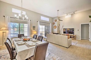 Interior - Modern Scottsdale Condo ~ 10 Mi to Old Town! (Scottsdale)