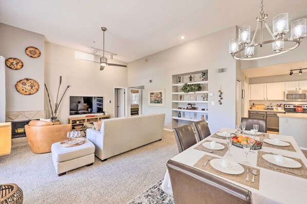 Apartment (2 Bedrooms) | Front of property - Modern Scottsdale Condo ~ 10 Mi to Old Town! (Scottsdale)