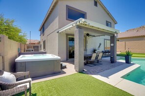 Interior - 1/2 Mi to Lake: Home w/ Hot Tub & Pool in Goodyear (Goodyear)