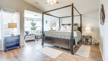 House (5 Bedrooms) | Interior
