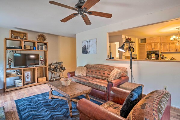 House (2 Bedrooms) | Interior