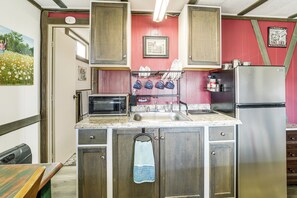 Apartment (1 Bedroom) | Interior