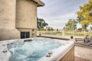 House (4 Bedrooms) | Interior - Pool, Golf Course Views: Desert Oasis in Glendale (Glendale)